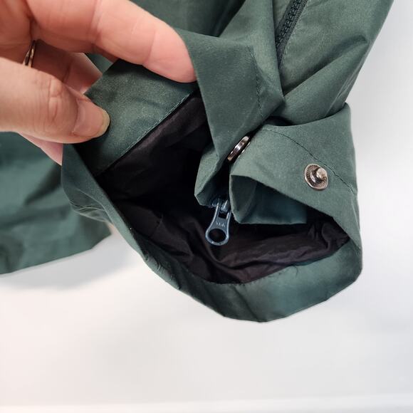 Vintage Field & Stream Water Resistant Cargo Pants Size XL Green Nylon Ankle Zip - Picture 7 of 9